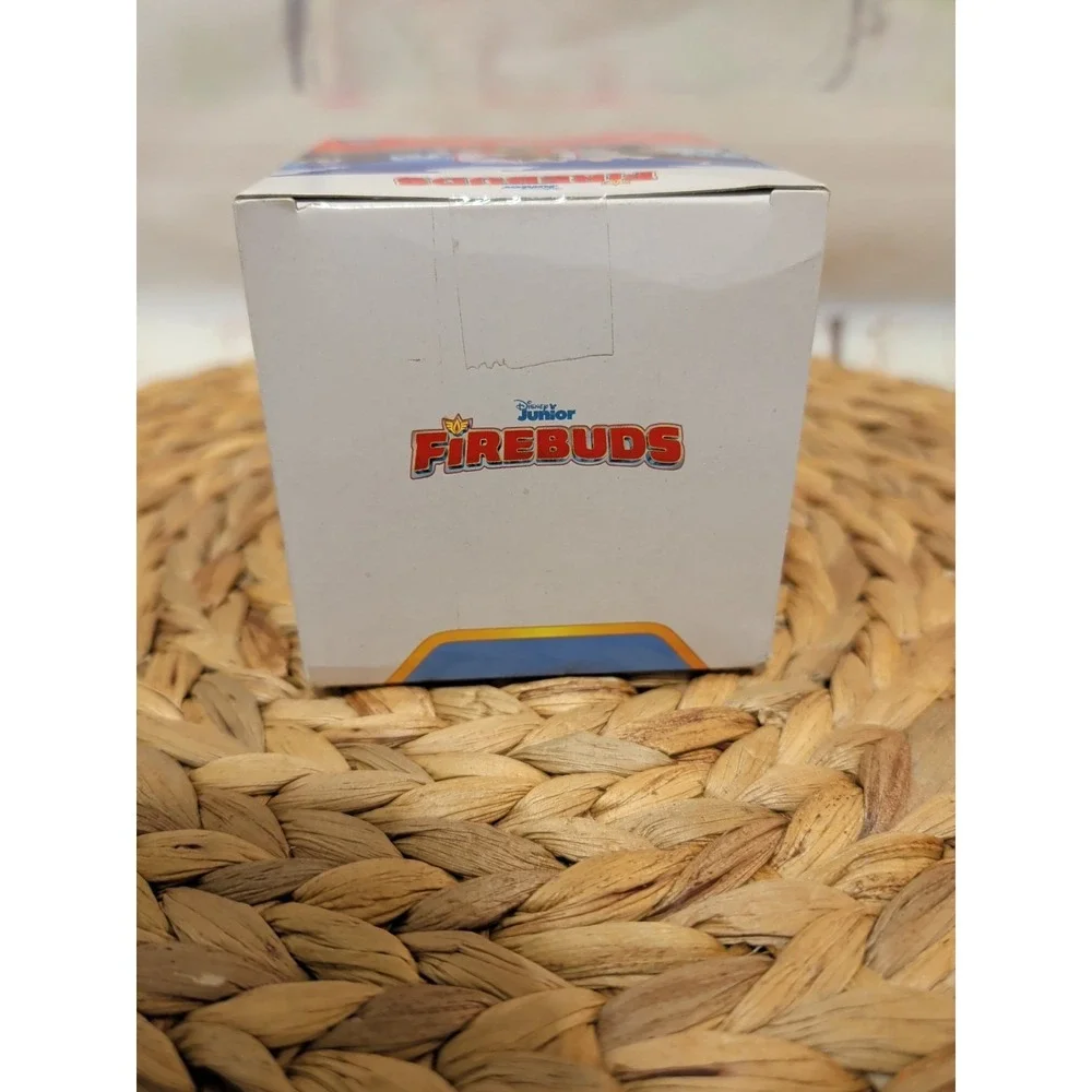 Disney Junior Firebuds 3 Collectable Action Figures Gift Pack Set NEW - Picture 6 of 6